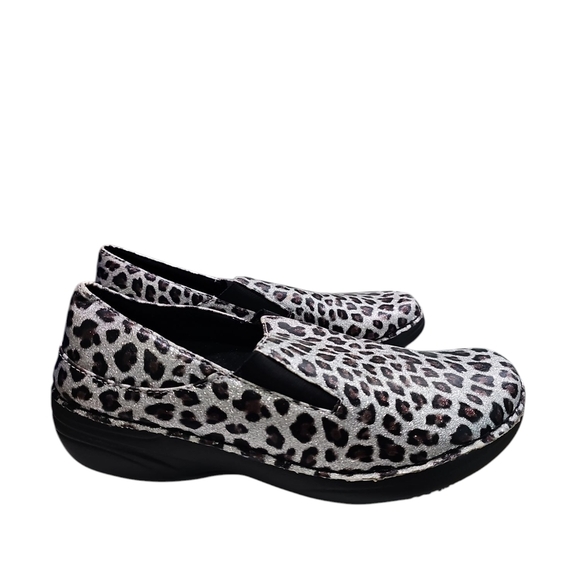 Spring Step Leopard Print Flats size 8 - Picture 4 of 7